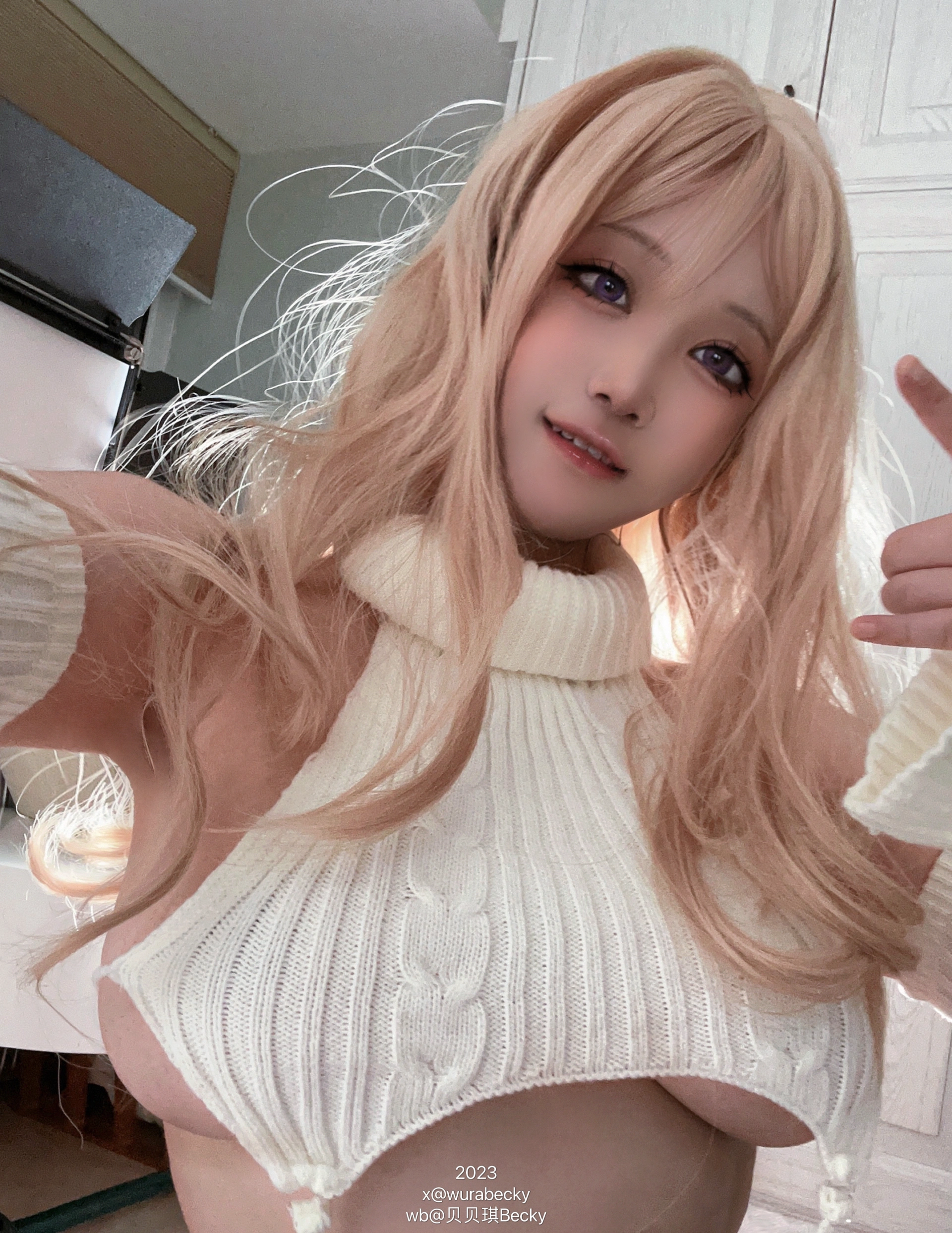 贝贝琪Becky – NO.027 白色毛衣 3